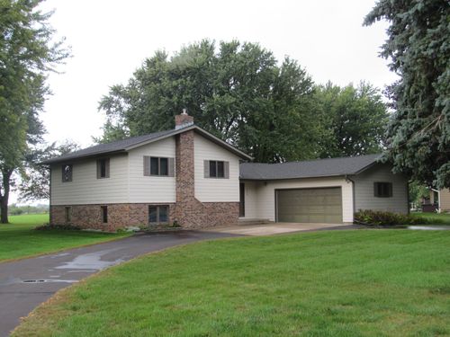 405 8th St Se, Fulda, MN, 56131-9435 | Card Image