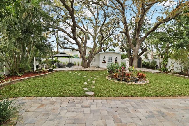 1906 2 Nd St, House other with 3 bedrooms, 2 bathrooms and null parking in INDIAN ROCKS BEACH FL | Image 10
