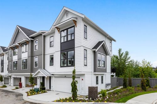 44-7918 204b Street, Langley, BC, V2Y3T7 | Card Image