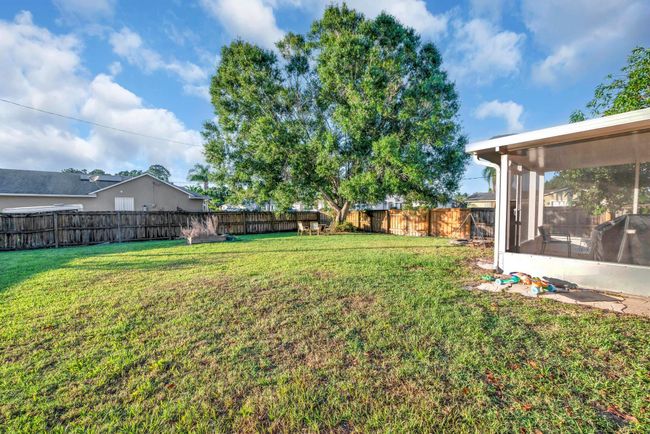 201 Nw Virgo Ct, House other with 3 bedrooms, 2 bathrooms and null parking in Port St. Lucie FL | Image 24