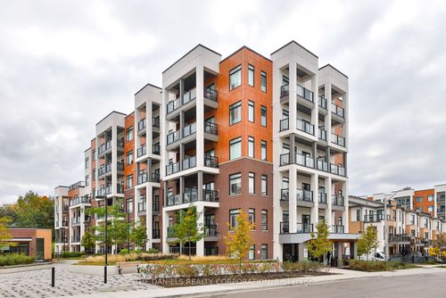 505-135 Canon Jackson Dr, York, ON, M6M0C3 | Card Image