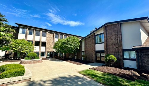 1963 E Kerr St, SPRINGFIELD, MO, 65803-4775 | Card Image