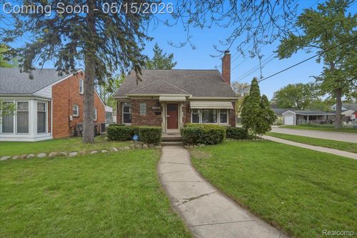 23200 Forest St, Oak Park, MI, 48237-2329 | Card Image