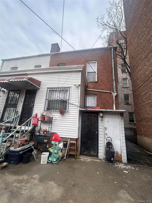 42-34 Ithaca St, Elmhurst, NY, 11373-3450 | Card Image