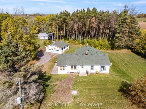 {{alt}} | Card Image