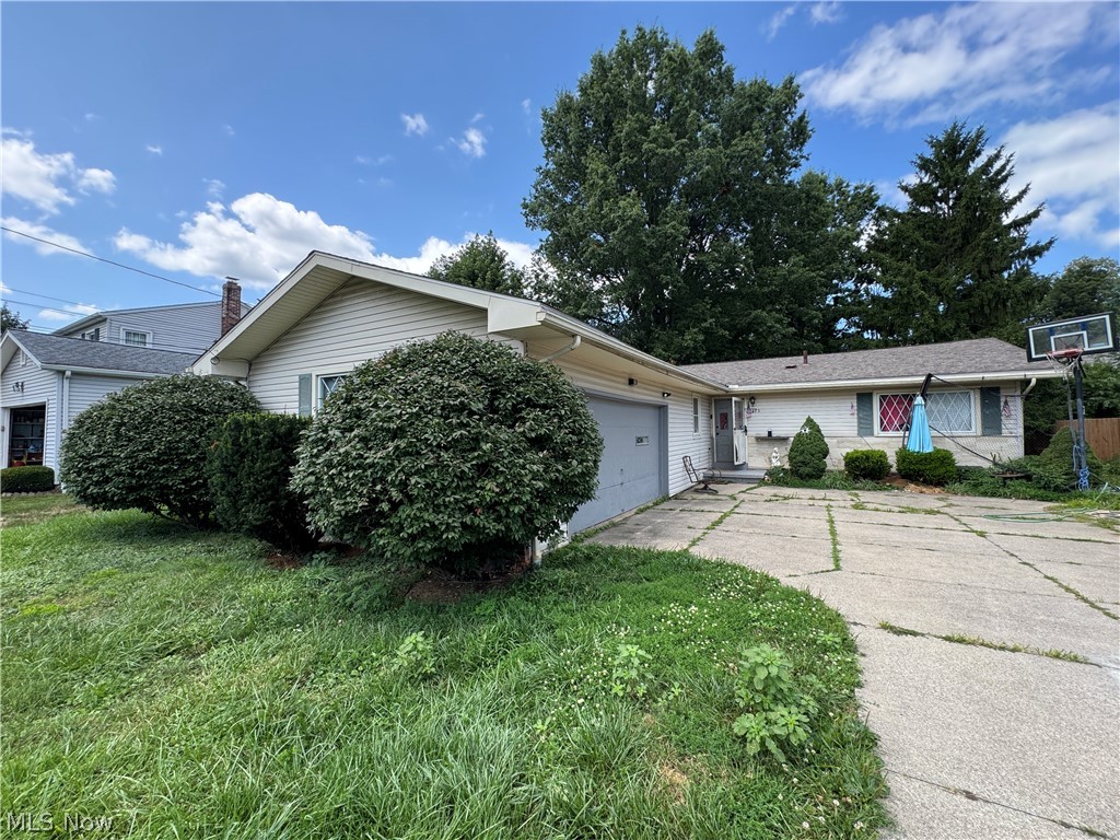 Residential in Fairlawn 3