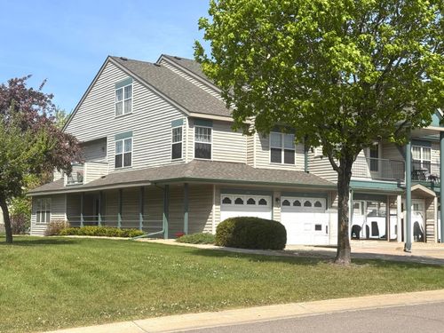 104 Morningside Dr Ne, Hutchinson, MN, 55350-4370 | Card Image