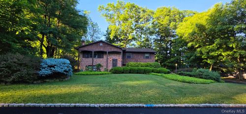 12 Palisades Ct, Pomona, NY, 10970-2708 | Card Image