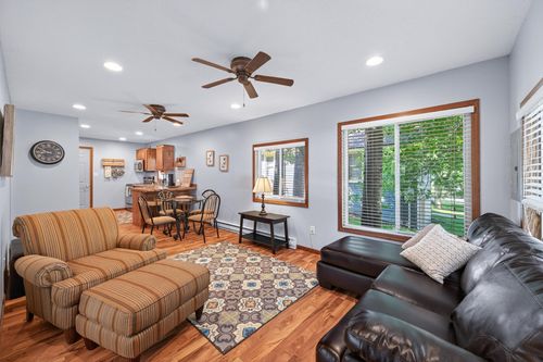 1800 Hawk Trl, Buffalo, MN, 55313-5680 | Card Image