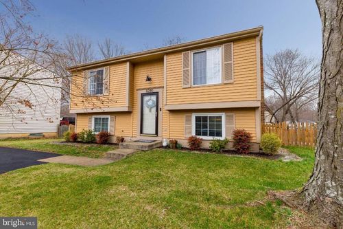 8280 Wold Den Ct, SPRINGFIELD, VA, 22153-3809 | Card Image