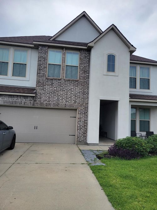4422 Meadow Brook Way, Lake Charles, LA, 70607-4300 | Card Image