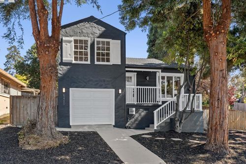 5400 Clinton Ave, Richmond, CA, 94805-1502 | Card Image