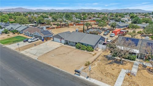 11347 Topaz Rd, Victorville, CA, 92392 | Card Image