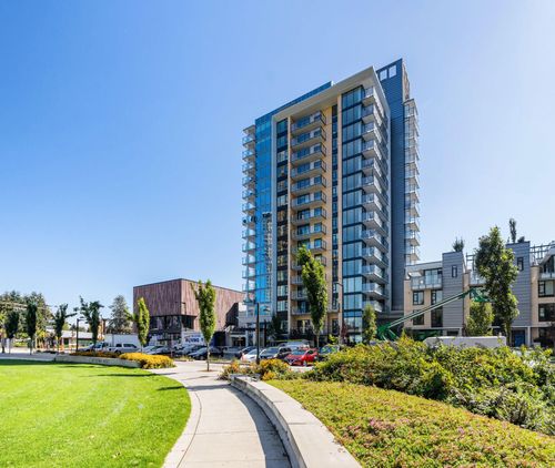 403-1471 Hunter St, North Vancouver, BC, V7J1H3 | Card Image