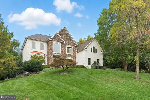 2099 Deep Meadow Ln, Lansdale, PA, 19446-7409 | Card Image