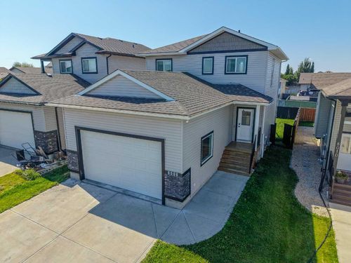 8006 112a St, Grande Prairie, AB, T8W0B8 | Card Image