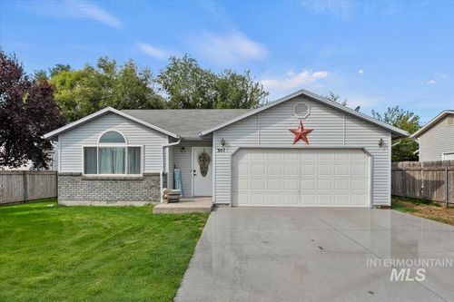 307 Quail Cove Cir, Fruitland, ID, 83619-2496 | Card Image
