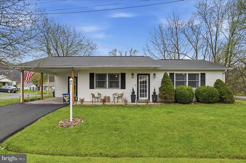 65 S Hummingbird St, Keyser, WV, 26726-7046 | Card Image