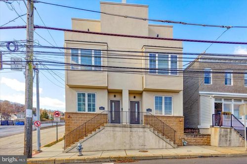 101 Front St, W Cnshohocken, PA, 19428-2828 | Card Image