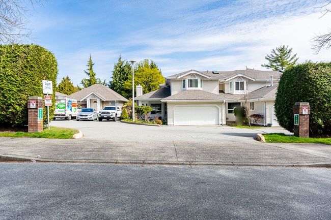 5 - 6452 121 Street, Townhouse with 3 bedrooms, 2 bathrooms and 4 parking in Surrey BC | Image 3