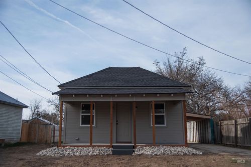 907 N 7th St, Payette, ID, 83661-2239 | Card Image