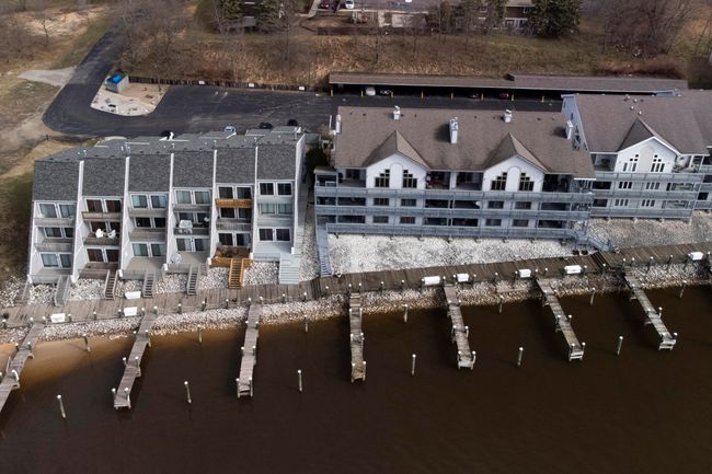 APT-8 - 317 5 Th Ave, Condo with 2 bedrooms, 1 bathrooms and null parking in Manistee MI | Image 49