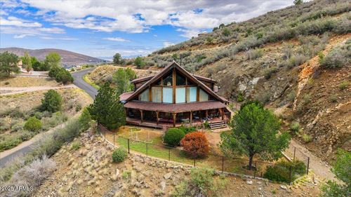 105 N Fitzmaurice Dr, Prescott, AZ, 86303-6230 | Card Image