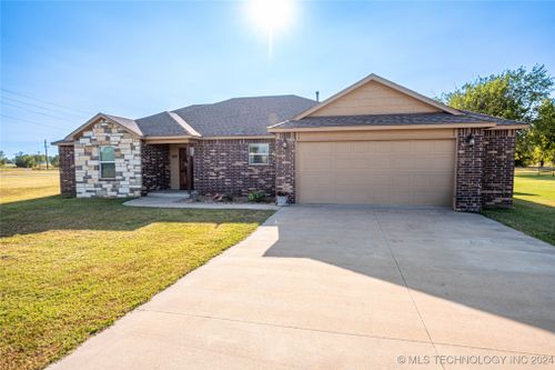 1145 S Sequoyah Drive, Oologah, OK, 74053 | Card Image