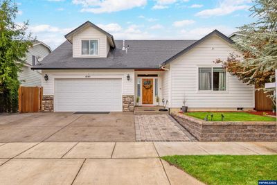 4141 Geranium Av Ne, House other with 4 bedrooms, 3 bathrooms and null parking in Salem OR | Image 2