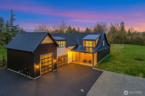 137 E Cedar Dr, Lynden, WA, 98264-9516 | Card Image