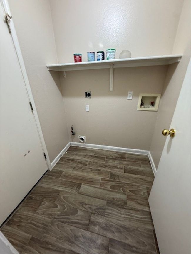 1212 Nightshade Ln, House other with 3 bedrooms, 2 bathrooms and 2 parking in Leander TX | Image 17