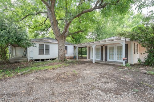 2817 Guthrie Rd, Garland, TX, 75043-6115 | Card Image
