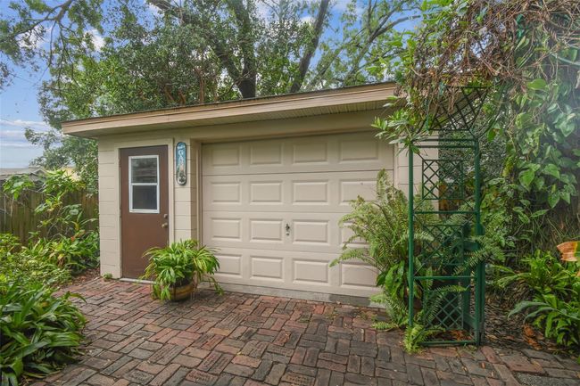 Garage | Image 15