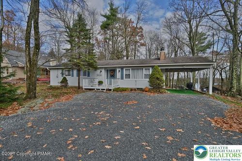 36 Maplewood Rd, Lake Harmony, PA, 18624-2206 | Card Image