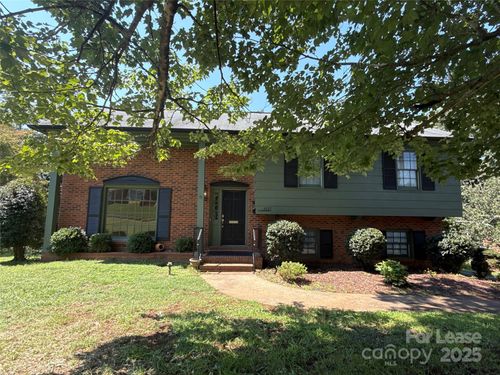 1127 Queensgate St, Gastonia, NC, 28054-5779 | Card Image