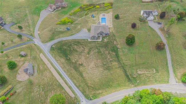 820 Old Millcreek Rd, House other with 4 bedrooms, 3 bathrooms and 3 parking in Hookstown PA | Image 47