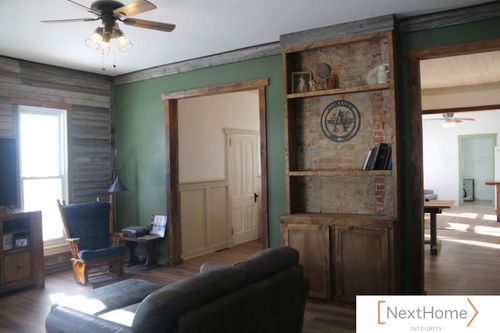 743 G St, Pawnee City, NE, 68420-3666 | Card Image