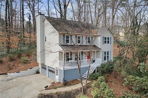 507 Spring Creek Way Ne, Marietta, GA, 30068-3072 | Card Image