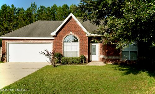 2933 Village Cir, Ocean Springs, MS, 39564-4546 | Card Image