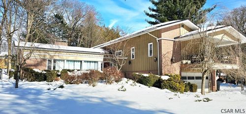 115 Mccaffrey Ln, Johnstown, PA, 15905-5714 | Card Image