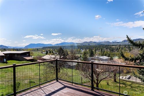 417 Perry St, Winthrop, WA, 98862-5809 | Card Image