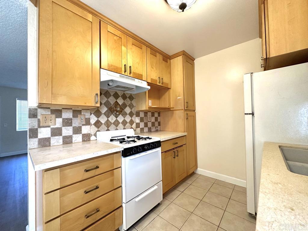 Residential in Lakeside 4