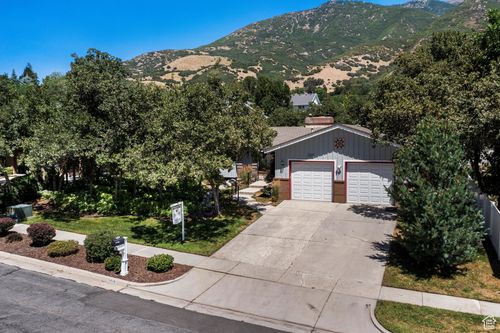 1840 Navajo Dr, Ogden, UT, 84403-4434 | Card Image