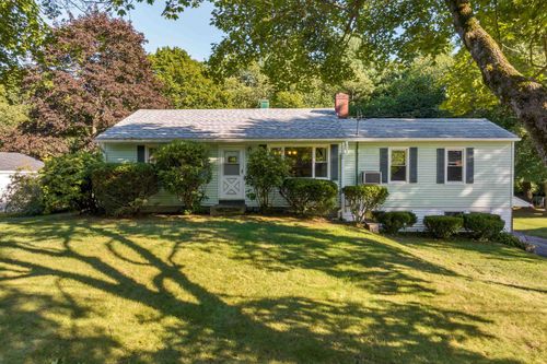 30 Leavitt Rd, Hampton, NH, 03842-3937 | Card Image