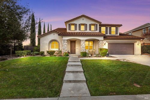 455 Peacock Way, Vacaville, CA, 95688 | Card Image