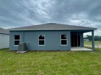 433 Silver Palm Drive, House other with 4 bedrooms, 2 bathrooms and null parking in Haines City FL | Image 2