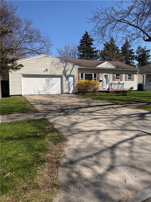 534 Newbury Street, Rochester, NY, 14615 | Card Image