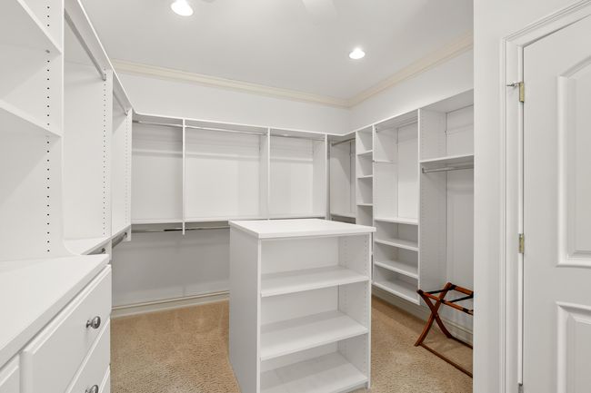 Primary closet 2 of 2 | Image 43