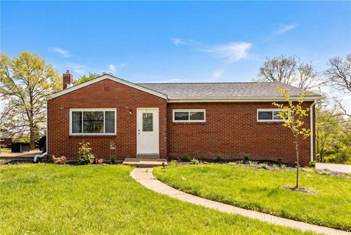 1630 Old Brodhead Rd, Monaca, PA, 15061-2606 | Card Image