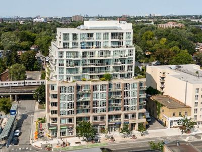 411 - 1638 Bloor St W, Condo with 2 bedrooms, 2 bathrooms and 1 parking in Toronto ON | Image 1